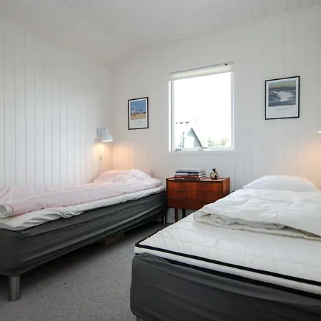 Engelbertine - 900m From The Sea By Interhome *