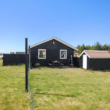 Engelbertine - 900m From The Sea By Interhome *